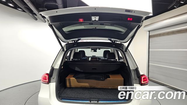 Mercedes-Benz GLE-Class 2023 — photo 20