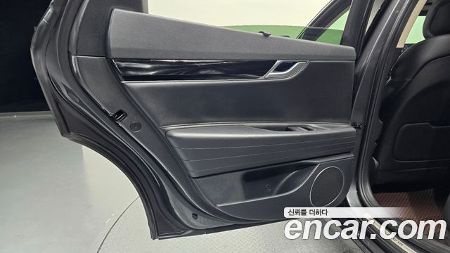 Genesis G80 2021 — photo 15