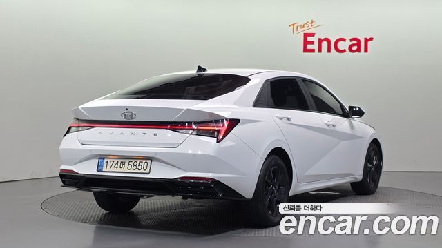 Hyundai AVANTE 2023 — photo 2