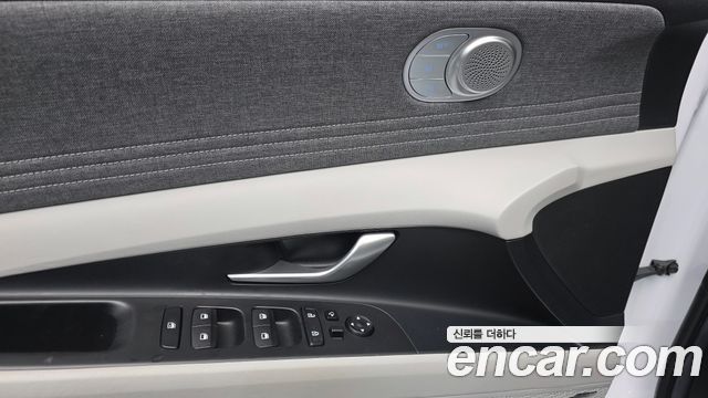 Hyundai AVANTE 2023 — photo 17