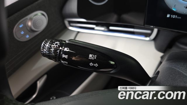 Hyundai AVANTE 2023 — photo 32