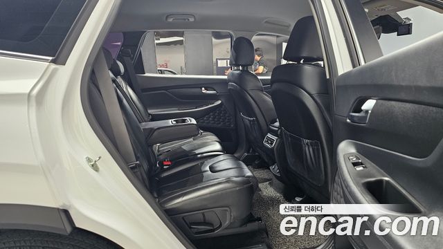 Hyundai Santafe 2021 — photo 11