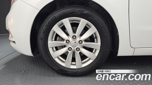 Kia K3 2015 — photo 5