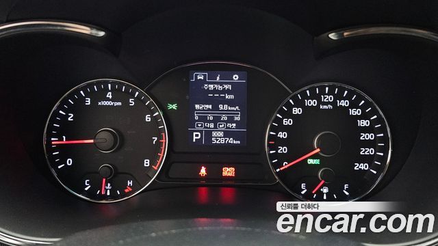 Kia K3 2015 — photo 11