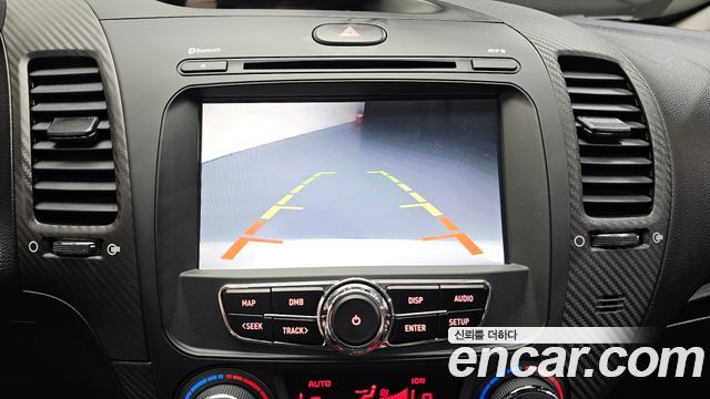 Kia K3 2015 — photo 21