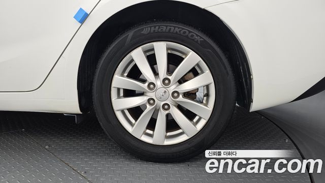 Kia K3 2015 — photo 7