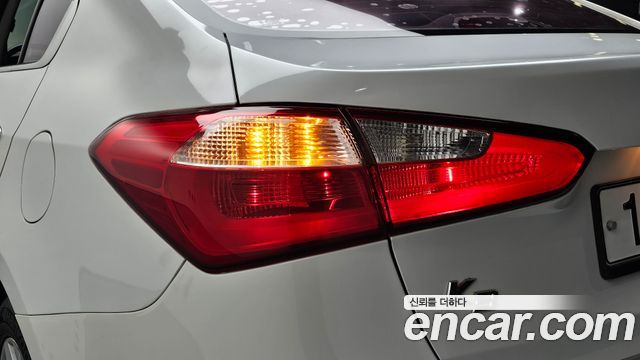 Kia K3 2015 — photo 9