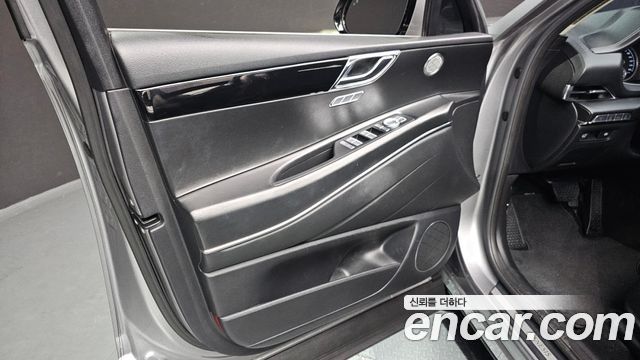 Genesis GV80 2021 — photo 14