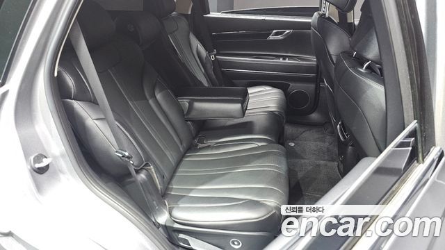 Genesis GV80 2021 — photo 16