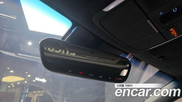 Genesis G70 2018 — photo 18