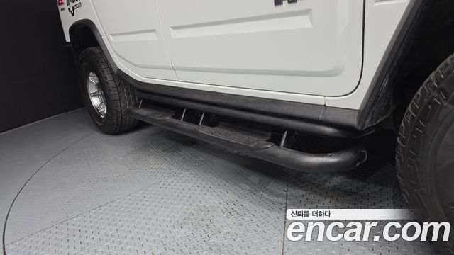 Hummer H2 2004 — photo 19