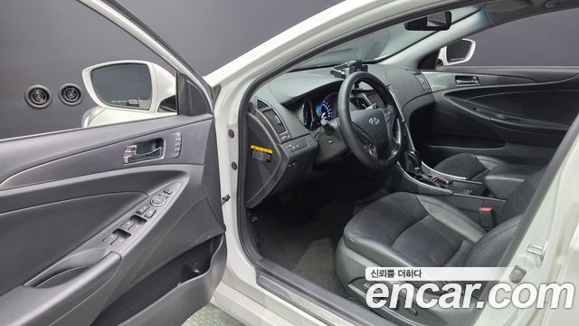Hyundai Sonata 2014 — photo 10