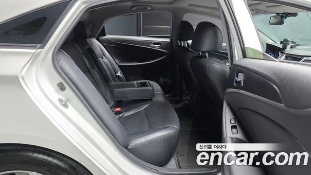 Hyundai Sonata 2014 — photo 12