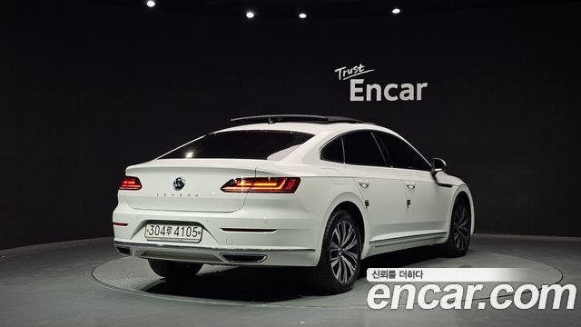 Volkswagen Arteon 2019 — photo 2
