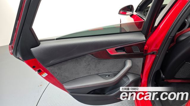 Audi S4 2021 — photo 15