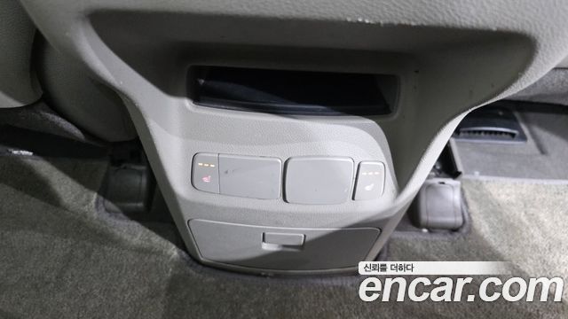Kia Canival 2018 — photo 23