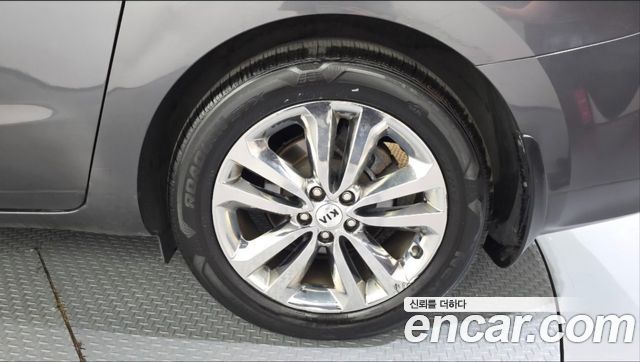 Kia Canival 2018 — photo 7