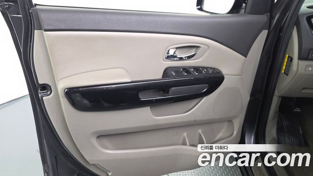 Kia Canival 2018 — photo 13