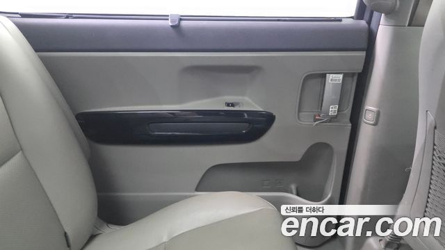 Kia Canival 2018 — photo 14