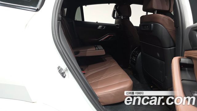 BMW X6 2022 — photo 17
