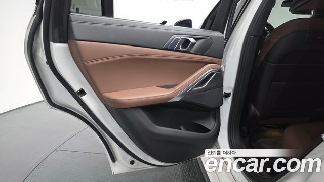 BMW X6 2022 — photo 15