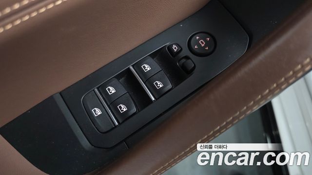 BMW X6 2022 — photo 30