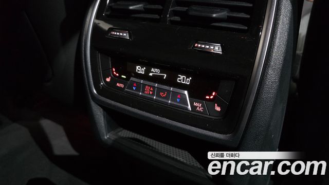 BMW X6 2022 — photo 32