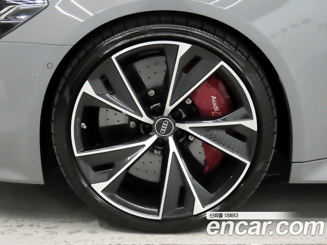 Audi RS7 2021 — photo 19