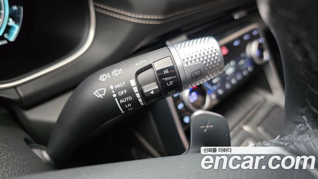 Genesis GV80 2023 — photo 23