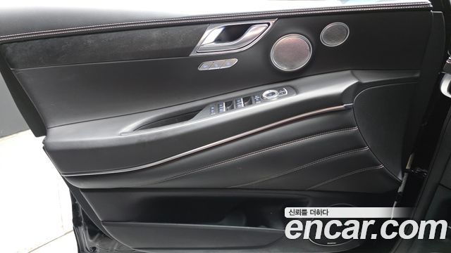 Genesis GV80 2023 — photo 14