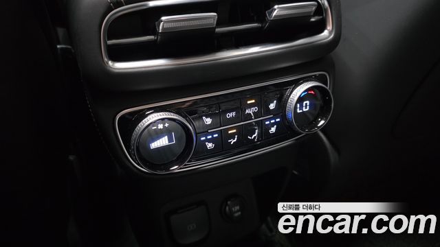 Genesis GV80 2023 — photo 27