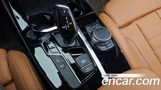 BMW X3 2018 — photo 9