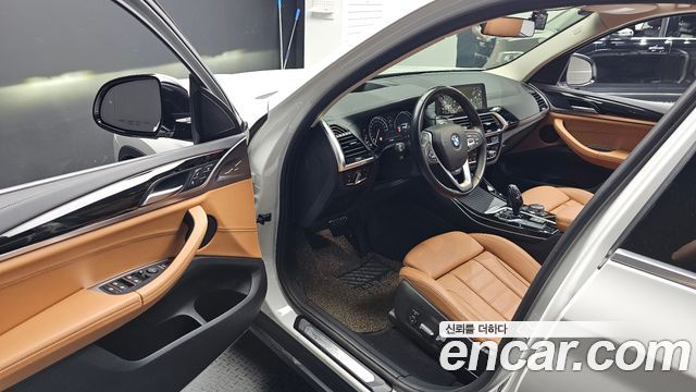 BMW X3 2018 — photo 10