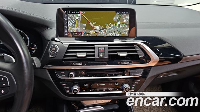 BMW X3 2018 — photo 13