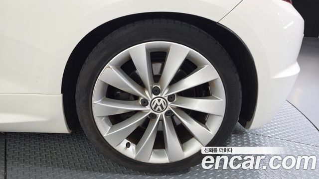 Volkswagen Scirocco 2014 — photo 7