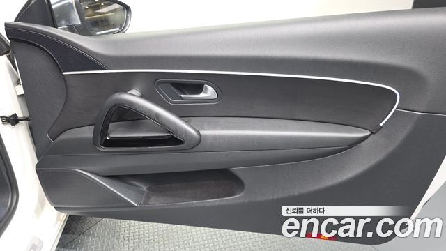 Volkswagen Scirocco 2014 — photo 14