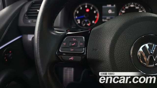 Volkswagen Scirocco 2014 — photo 27
