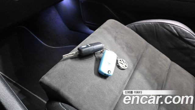 Volkswagen Scirocco 2014 — photo 29
