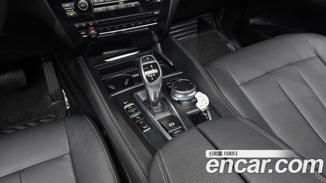 BMW X6 2018 — photo 12