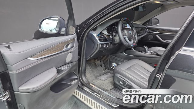 BMW X6 2018 — photo 13