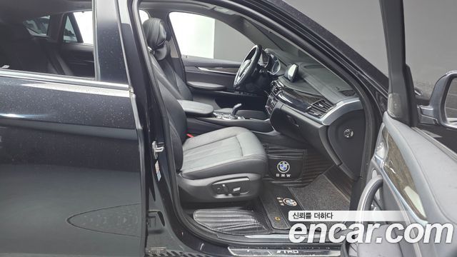 BMW X6 2018 — photo 17