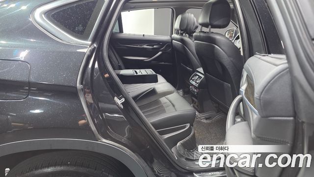 BMW X6 2018 — photo 18