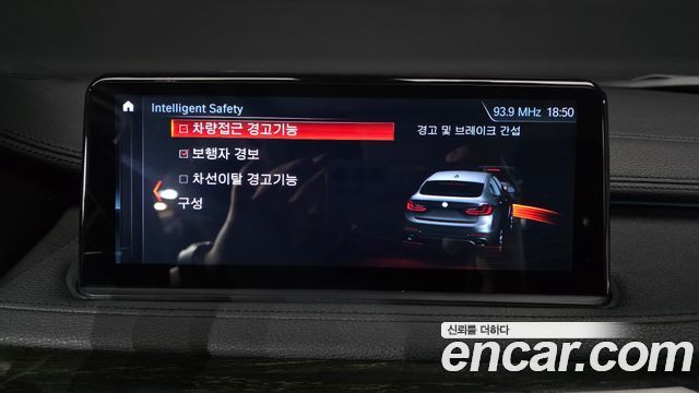 BMW X6 2018 — photo 22