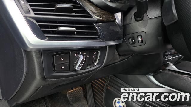 BMW X6 2018 — photo 31