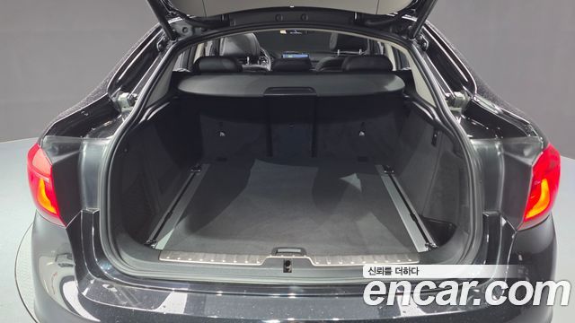 BMW X6 2018 — photo 32