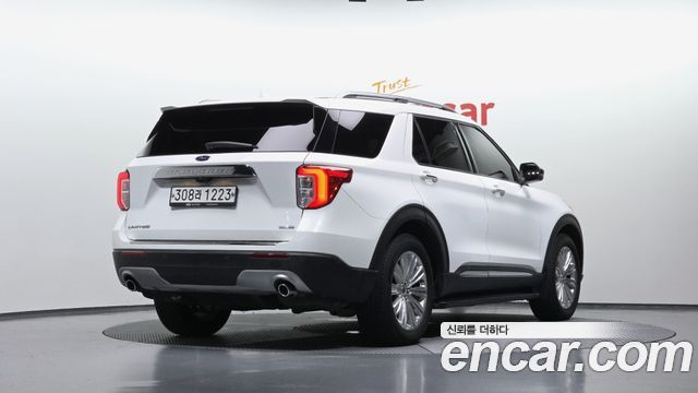 Ford Explorer 2020 — photo 2