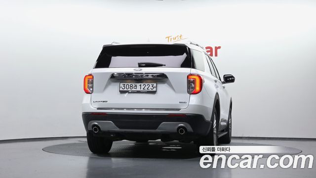 Ford Explorer 2020 — photo 4