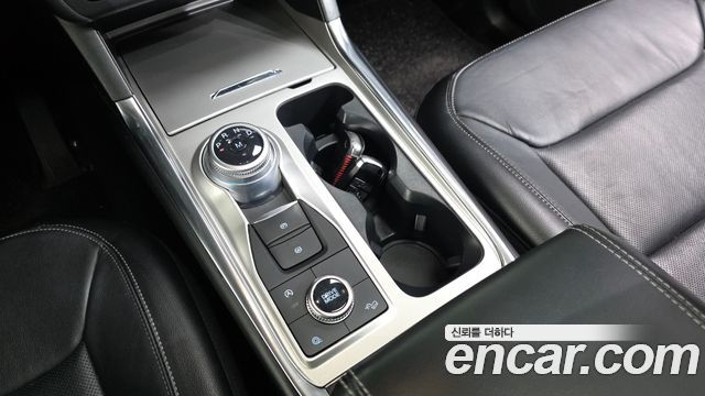Ford Explorer 2020 — photo 12