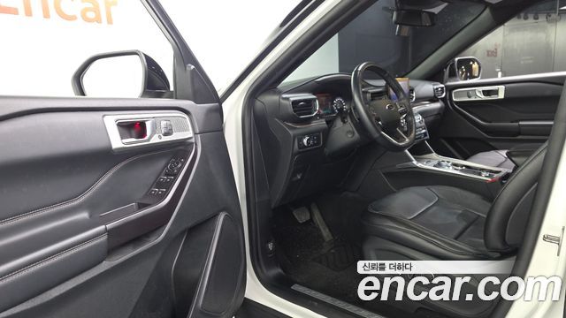 Ford Explorer 2020 — photo 13