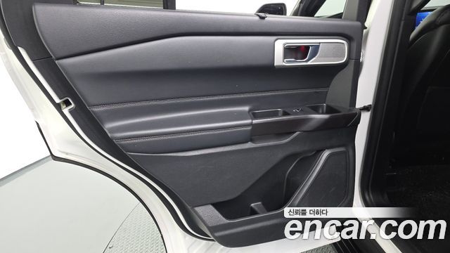 Ford Explorer 2020 — photo 15